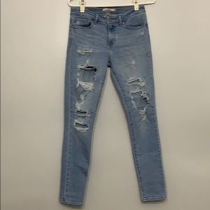 Levi 711 28x30 ripped light blue jeans